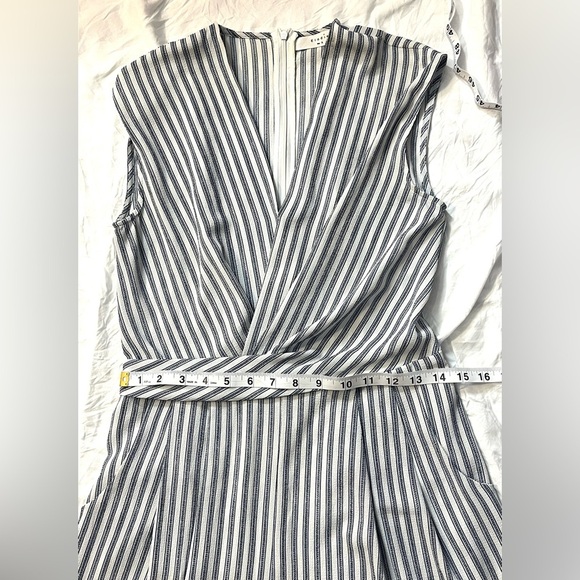 Elodie Striped Sleeveless Romper Jumpsuit Size Small - Picture 9 of 16